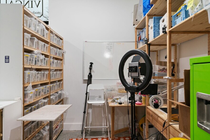 More Photos Of 1800 E 4th St, Austin Apartments For Lease