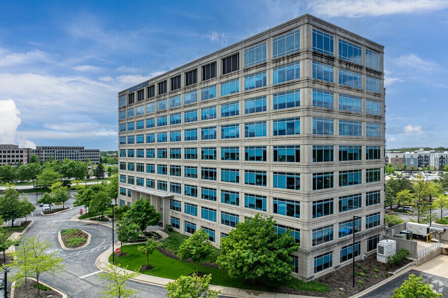 More Photos Of 28100 Torch Pky, Warrenville Office For Lease