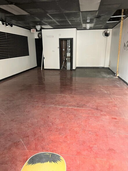 More Photos Of 171 E 154th St, Harvey Storefront Retail Residential For Sale