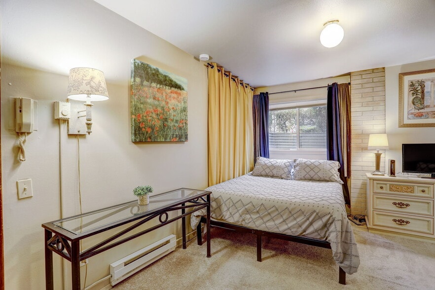 More Photos Of 403 E Thomas St, Seattle Multifamily For Sale