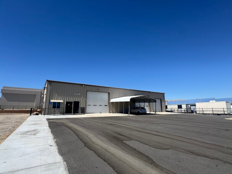 More Photos Of 65090 San Jacinto Ln, Desert Hot Springs Auto Repair For Sale