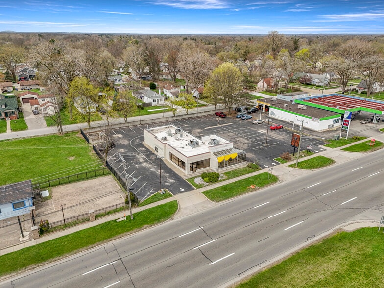 More Photos Of 15839 Telegraph Rd, Redford Township Fast Food For Lease