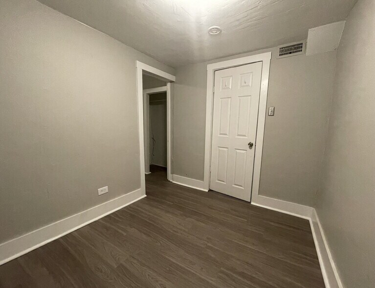 More Photos Of 146 N Logan St, Denver Specialty For Sale