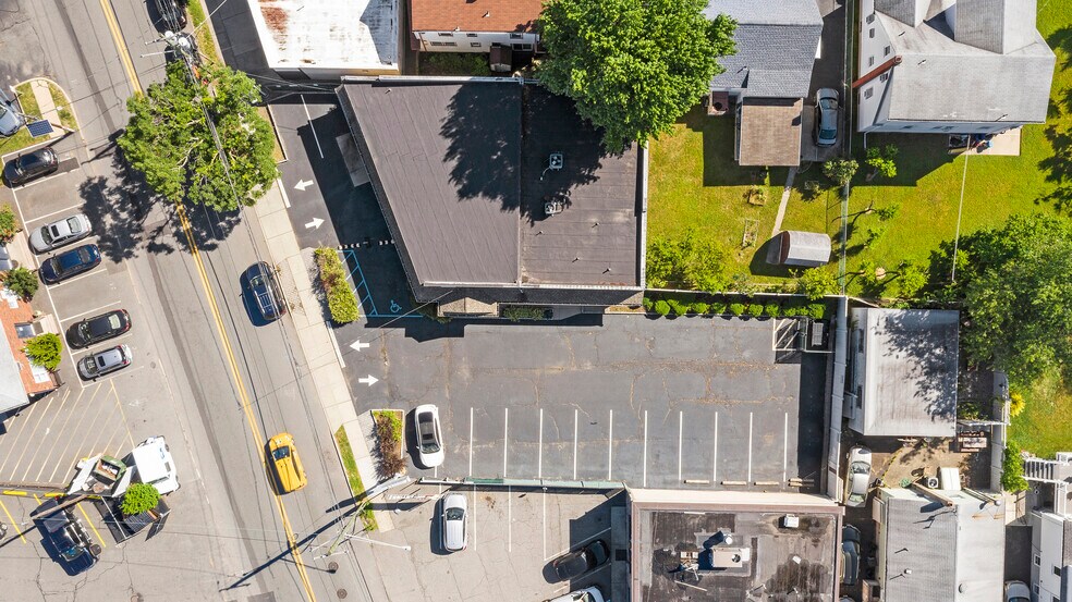 More Photos Of 47-49 S Main St, Lodi Freestanding For Sale