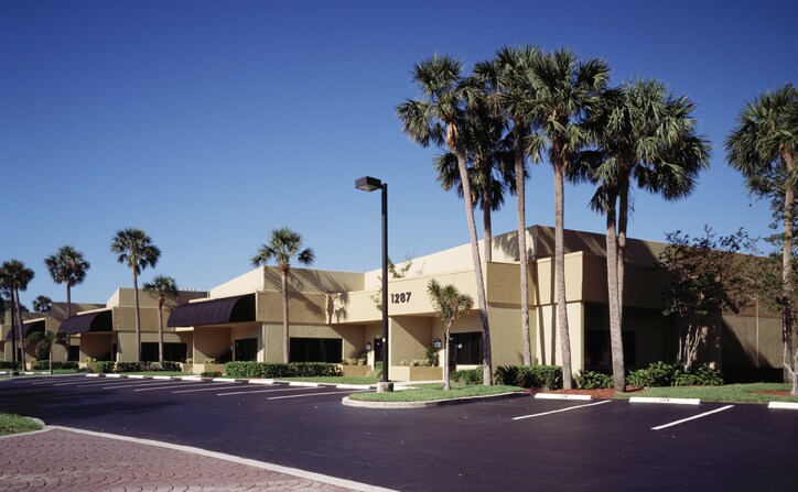 More Photos Of 1287 E Newport Center Dr, Deerfield Beach Office For Lease