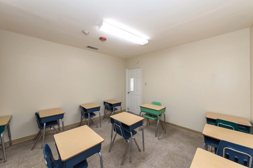 More Photos Of 1555 W Commonwealth Ave, Fullerton Office For Lease