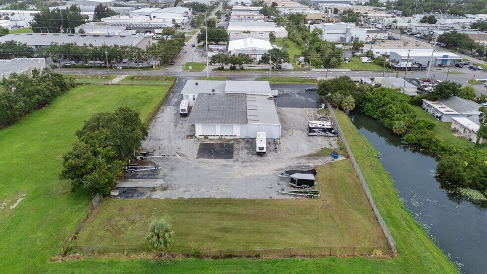 More Photos Of 4475 28th St N, Saint Petersburg Industrial For Sale