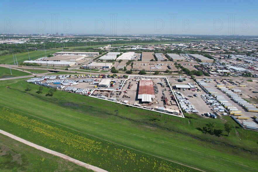 More Photos Of 4700 Irving Blvd, Dallas Truck Terminal For Lease