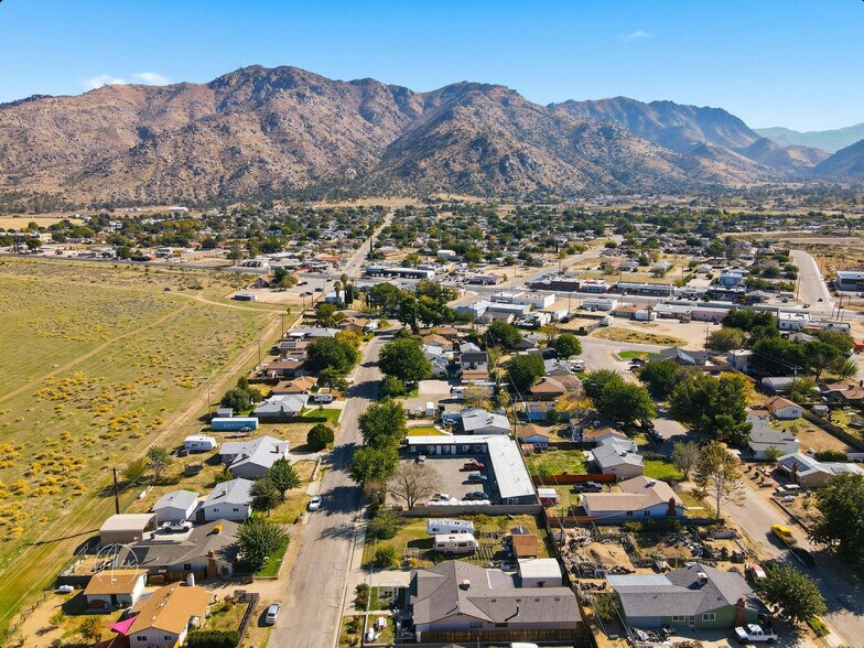 More Photos Of 2100 Crestview Ave, Lake Isabella Apartments For Sale