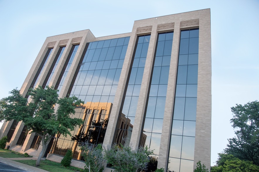 More Photos Of 1 Village Dr, Abilene Office For Lease