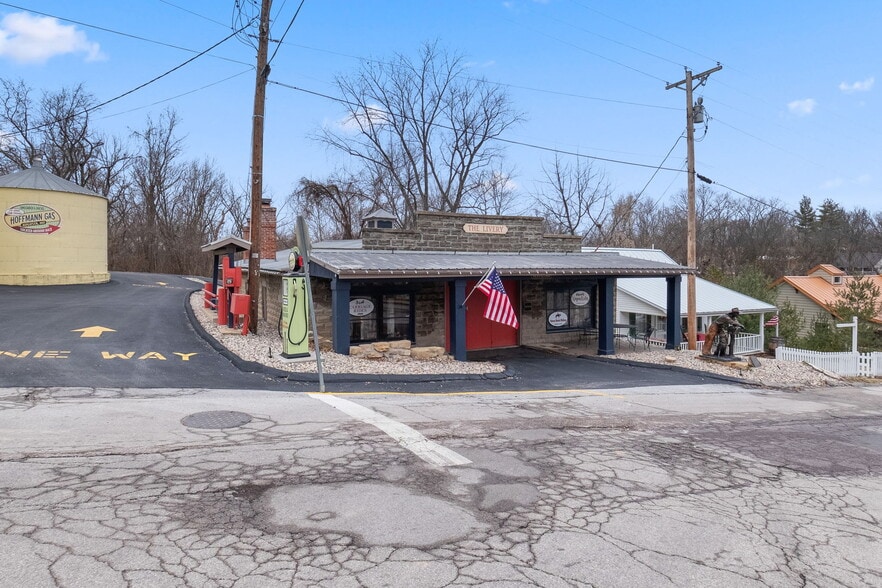 More Photos Of 225 Jackson St, Augusta Service Station For Sale