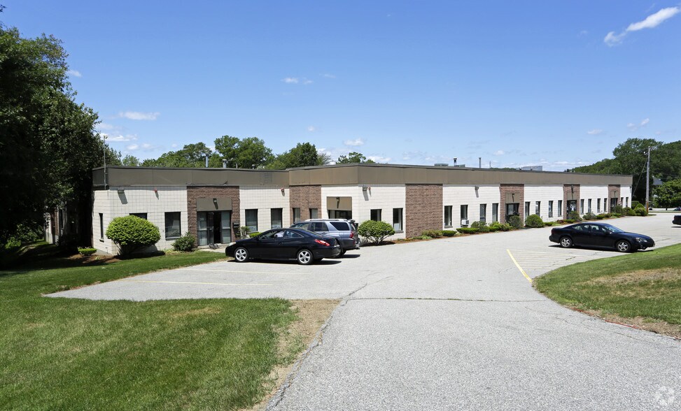 More Photos Of 31-39 Flagship Dr, North Andover Light Distribution For Sale