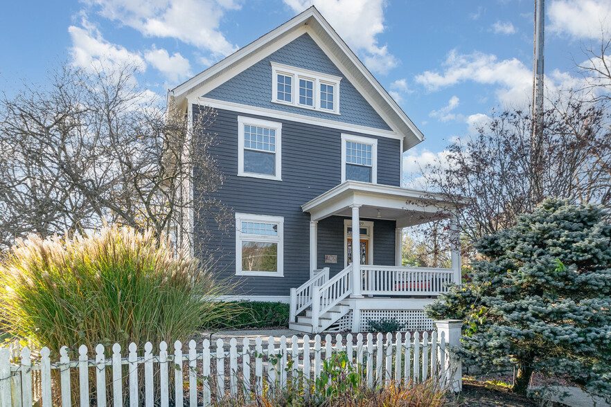 Primary Photo Of 6709 Madison Rd, Cincinnati Office For Sale