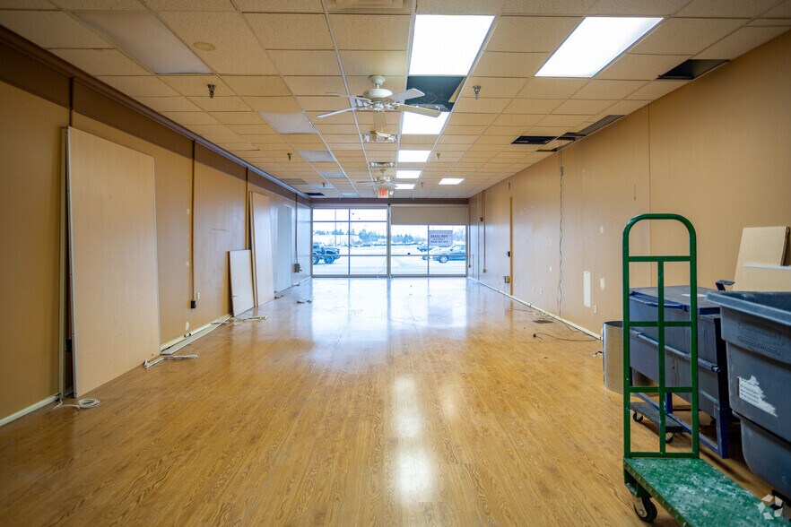 More Photos Of 7900 McKnight Rd, Pittsburgh Unknown For Lease