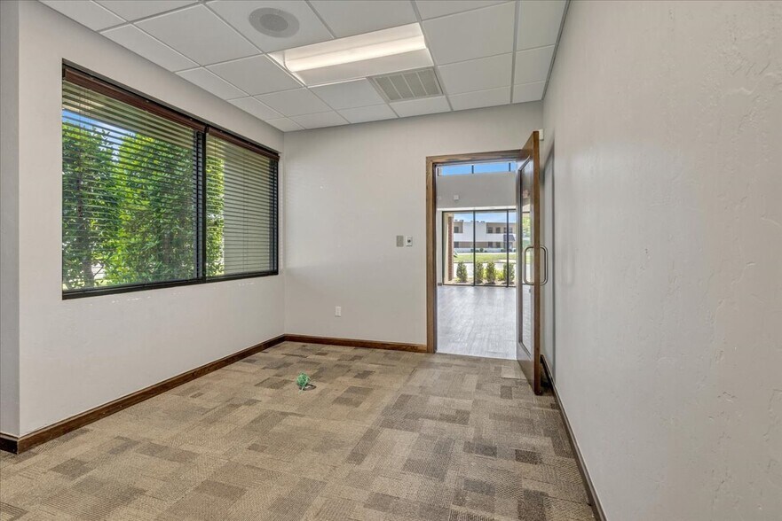 More Photos Of 809 Cornell Pky, Oklahoma City Storefront Retail Residential For Sale