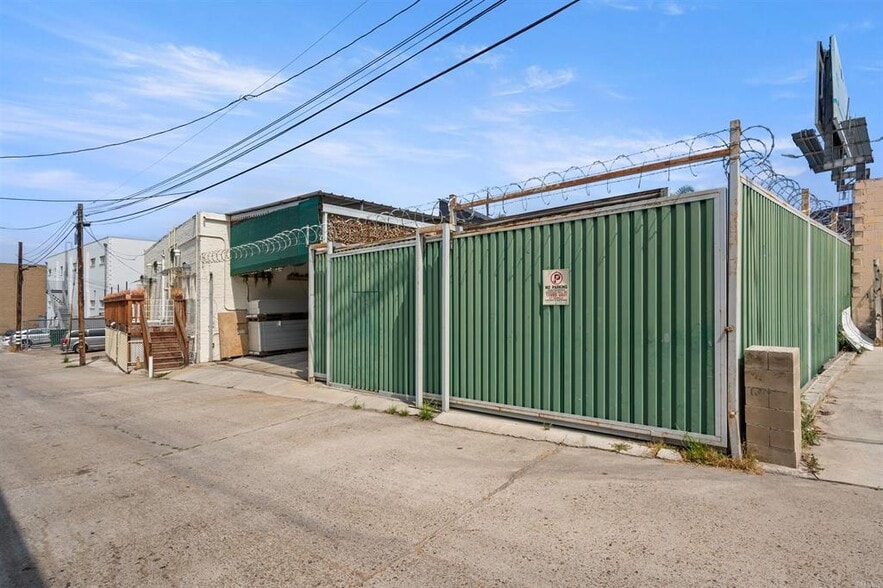 More Photos Of 5527 El Cajon Blvd, San Diego Storefront For Sale