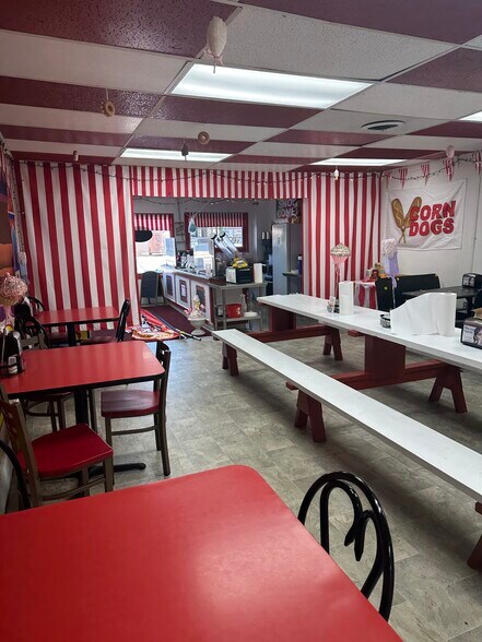 More Photos Of 234 E Main St, Knoxville General Retail For Sale
