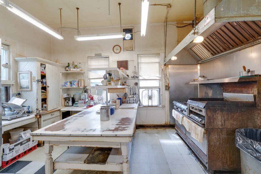 More Photos Of 7304 E Main St, Lima Hotel For Sale