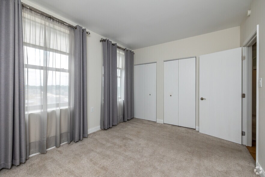 More Photos Of 422 Felix St, Saint Joseph Apartments For Sale