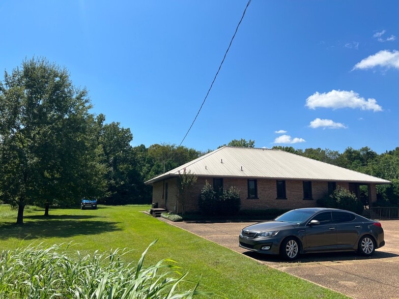 More Photos Of 2680 River Ridge Dr, Jackson Medical For Sale