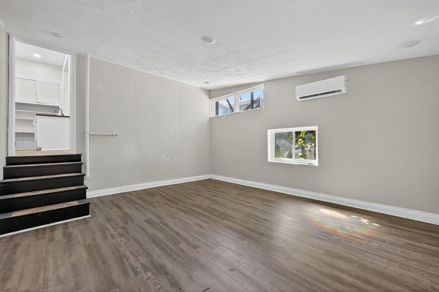 More Photos Of 406 S Armistead Ave, Hampton Apartments For Sale