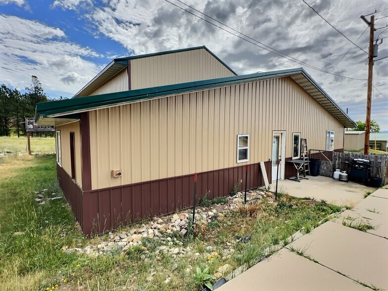 More Photos Of 130 Commercial Ln, Sundance Office For Sale