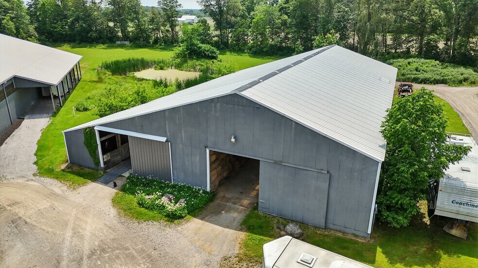 More Photos Of 14743 Leesburg Rd, Fort Wayne Specialty For Sale