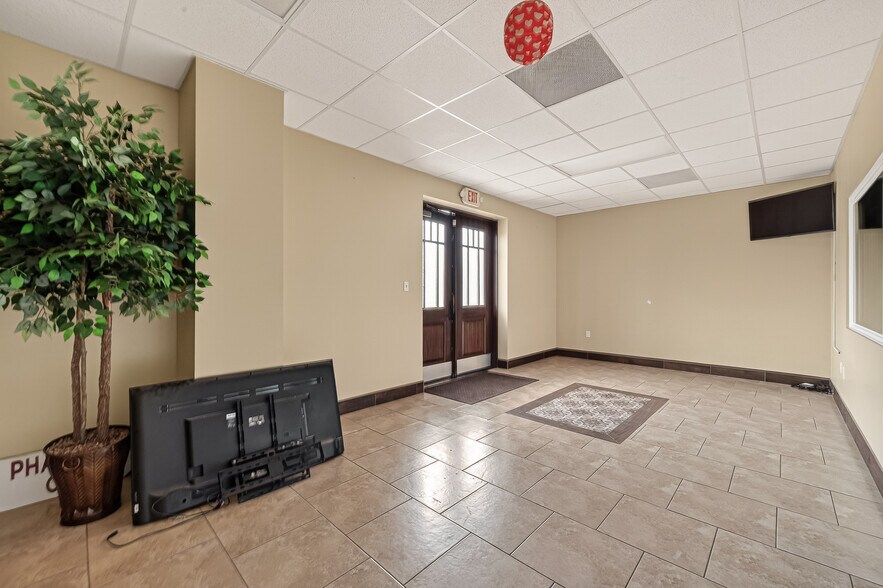 More Photos Of 3751 S Dairy Ashford Rd, Houston Storefront Retail Office For Sale