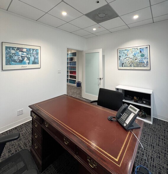 More Photos Of 201 Santa Monica Blvd, Santa Monica Office For Lease