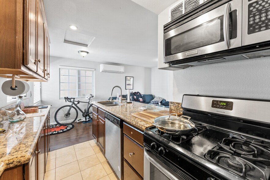 More Photos Of 126 E Balboa Blvd, Newport Beach Multifamily For Sale