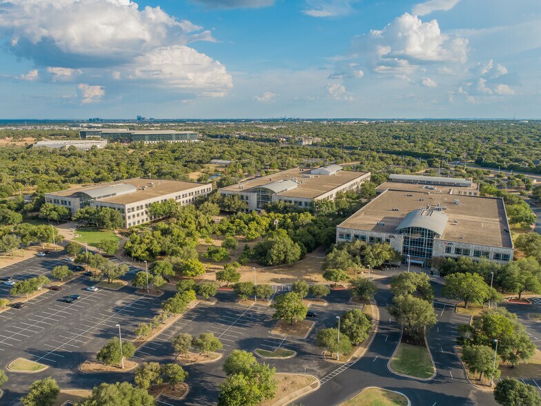 More Photos Of 7700 W Parmer Ln, Austin Unknown For Lease