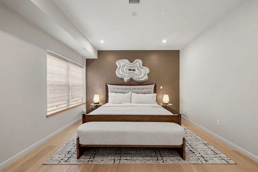 More Photos Of 63 Church St, Greenwich Apartments For Sale