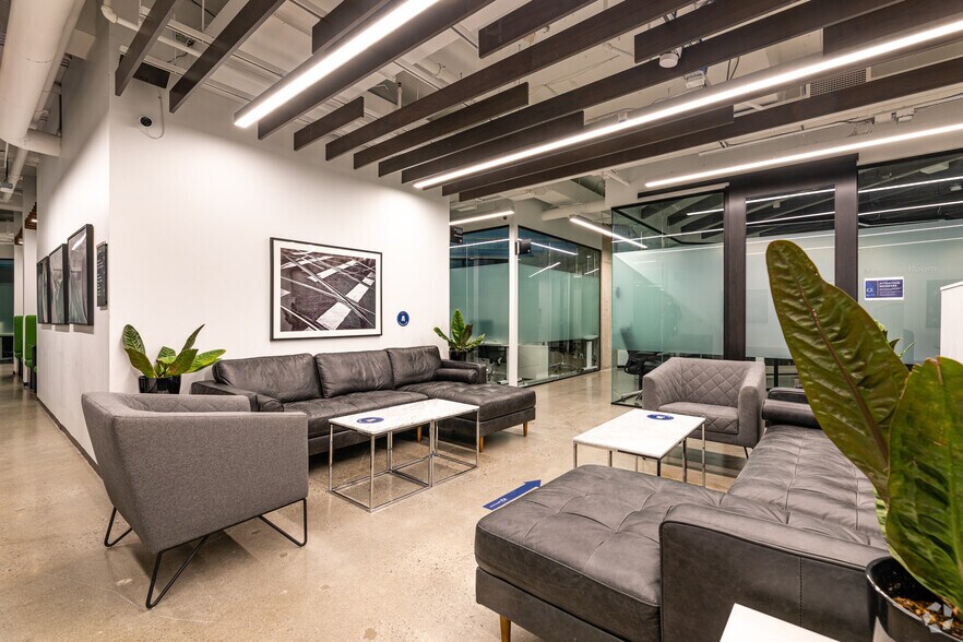 More Photos Of 150 King St W, Toronto Office For Lease