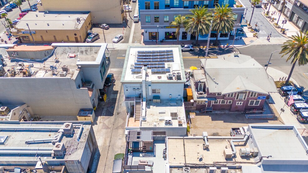 More Photos Of 412-414 Walnut Ave, Huntington Beach Storefront For Sale