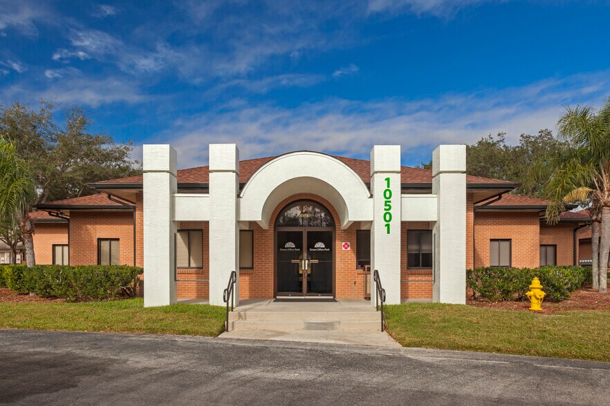 More Photos Of 10501 Six Mile Cypress Pky, Fort Myers Unknown For Lease