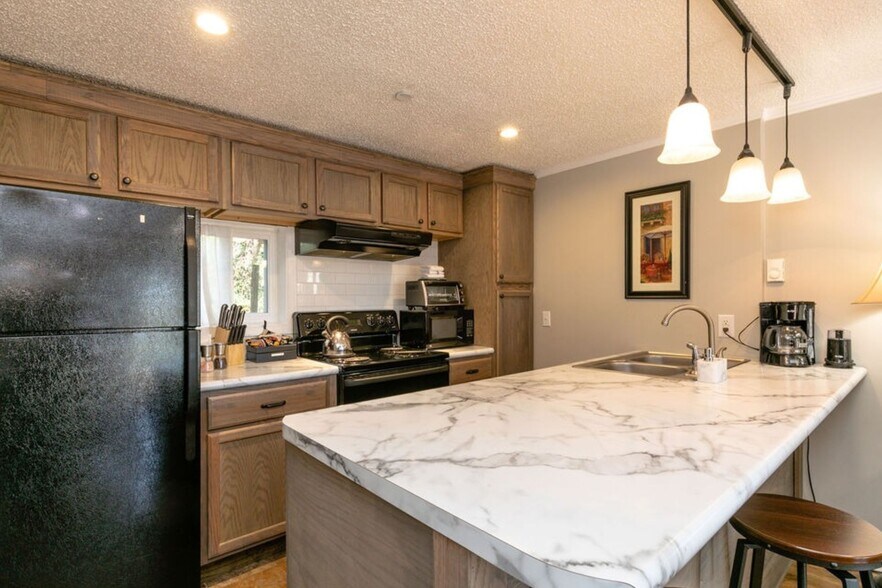 More Photos Of 7 N Delano Rd, Asheville Apartments For Sale