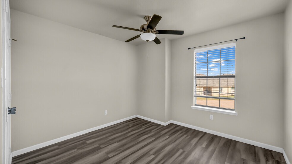 More Photos Of 141 Lindas Creek Ln, Weatherford Multifamily For Sale