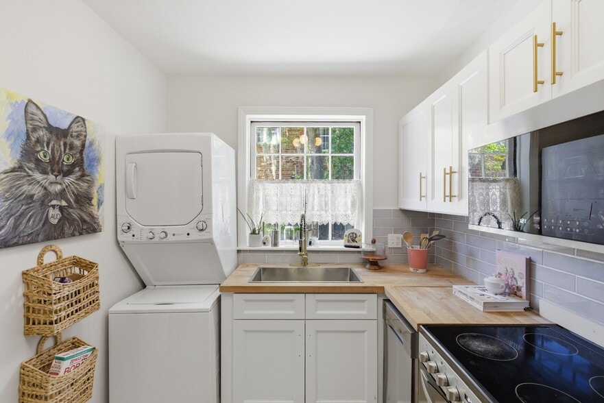 More Photos Of 3411 Bull St, Savannah Apartments For Sale
