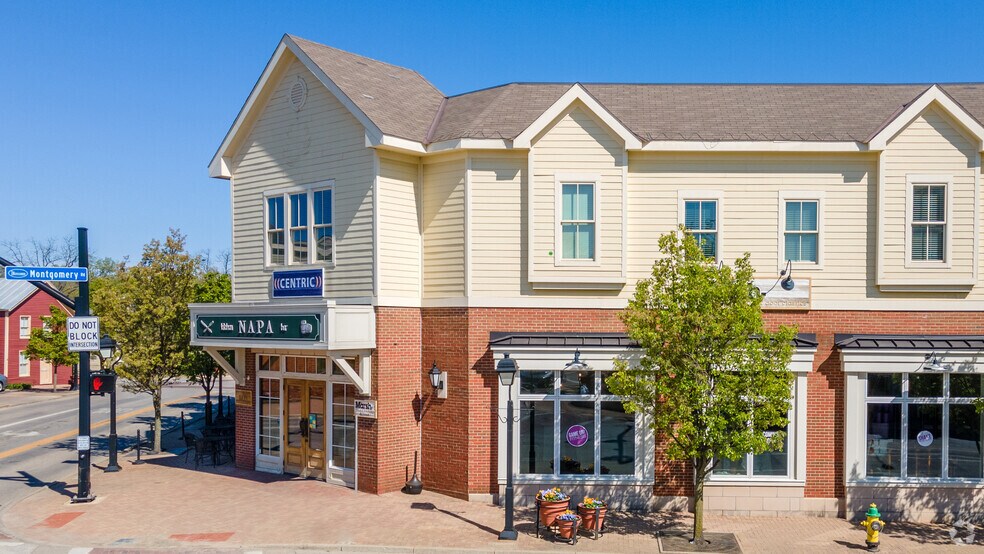 More Photos Of 9366-9386 Montgomery Rd, Cincinnati Storefront Retail Office For Lease