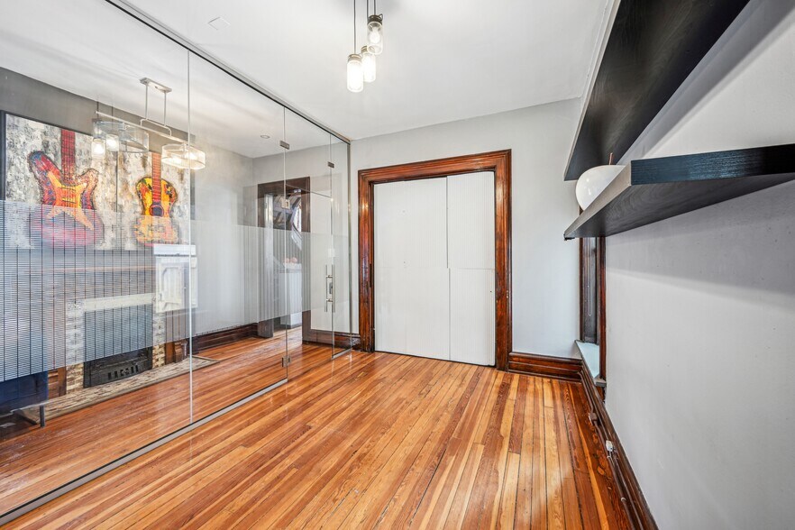 More Photos Of 2839 Wyandot St, Denver Storefront For Sale