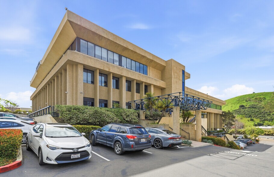 More Photos Of 10505 Sorrento Valley Rd, San Diego Office For Sale