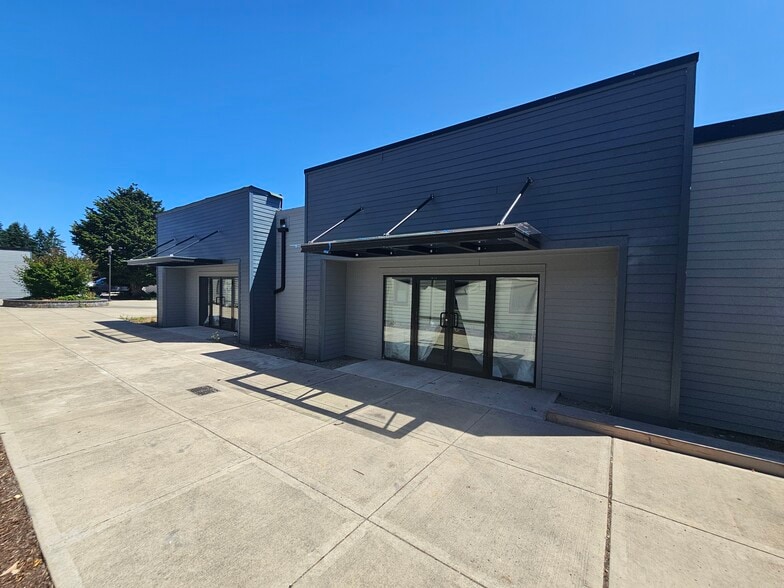 More Photos Of 206 & 210 Tumwater Blvd SW, Tumwater Unknown For Lease