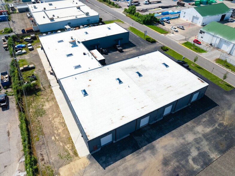 More Photos Of 3051 Lamb Ave, Columbus Warehouse For Lease