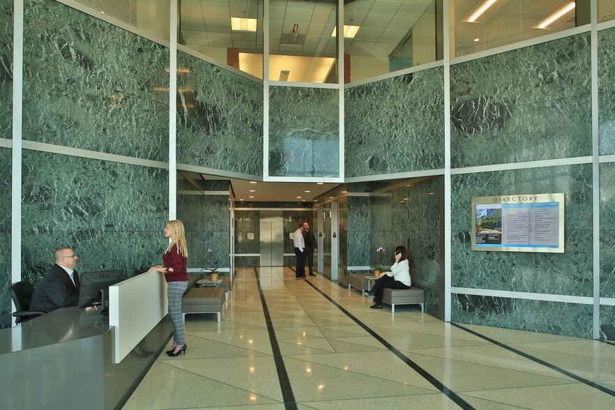 More Photos Of 55 Shuman Blvd, Naperville Office For Lease