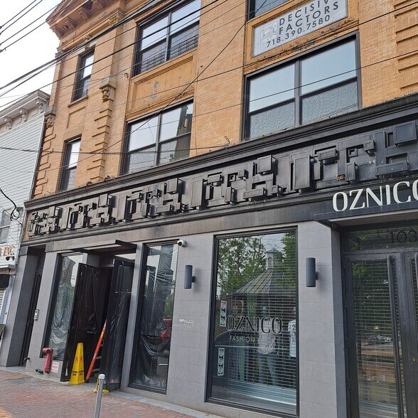 Primary Photo Of 101-105 Water St, Staten Island Storefront Retail Residential For Lease