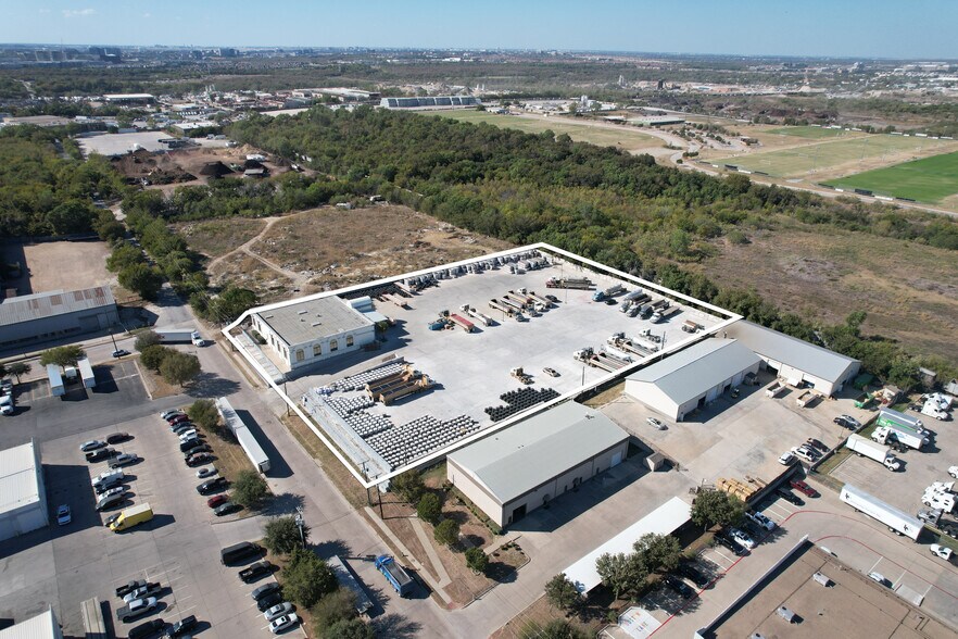 More Photos Of 2151 Manana Dr, Dallas Truck Terminal For Sale