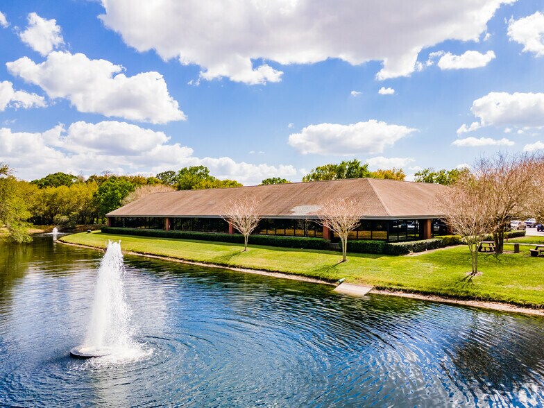 More Photos Of 4502 Woodland Corporate Blvd, Tampa Unknown For Lease