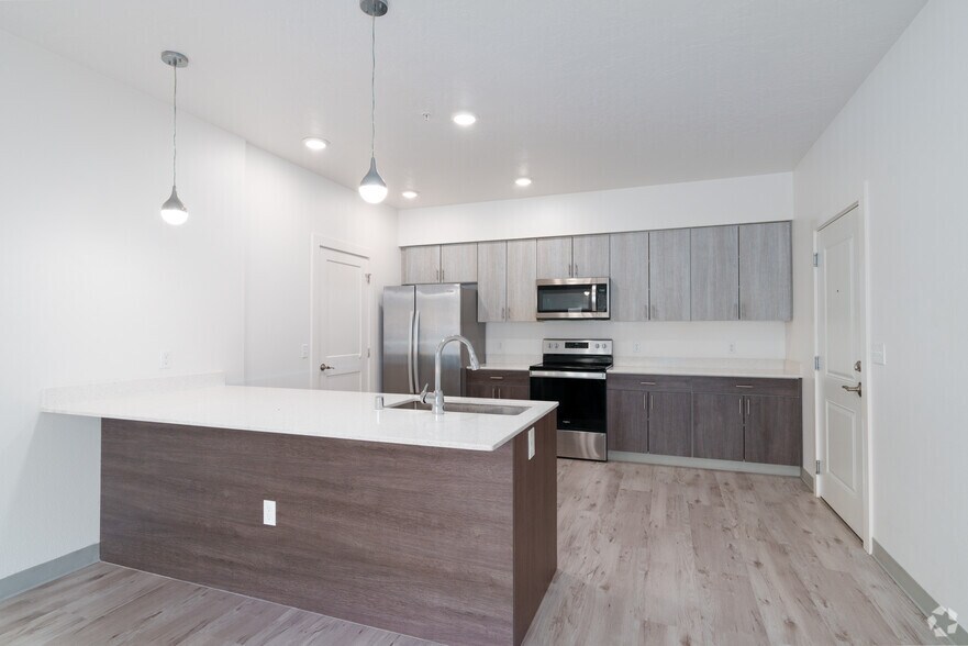 More Photos Of 3905 S Dishman Mica Rd, Spokane Valley Apartments For Sale