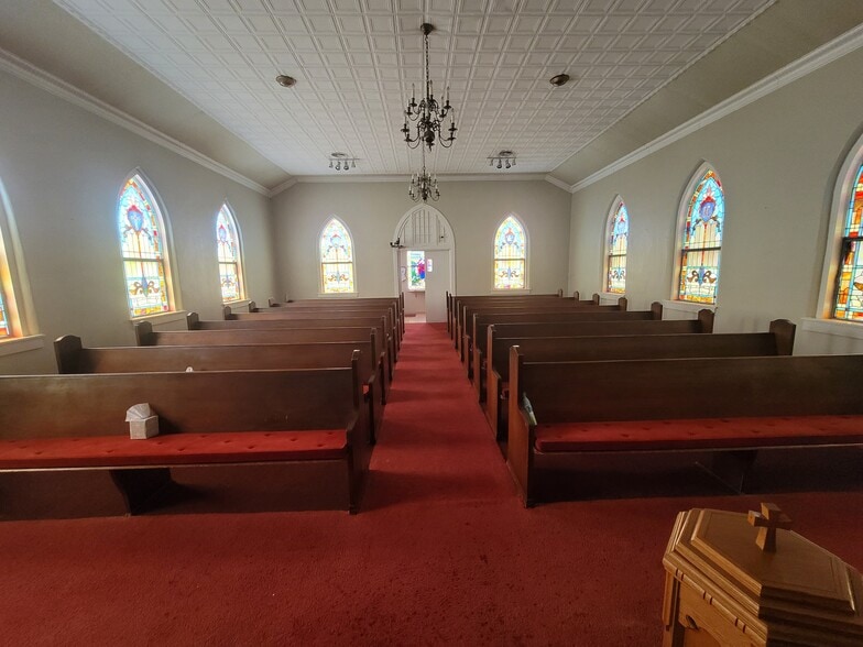 More Photos Of 207 W Viggie St, Hebbronville Religious Facility For Sale