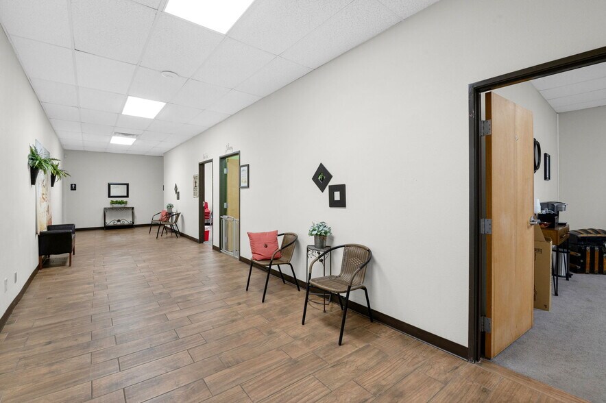 More Photos Of 831 S Circle Dr, Colorado Springs Storefront Retail Office For Sale